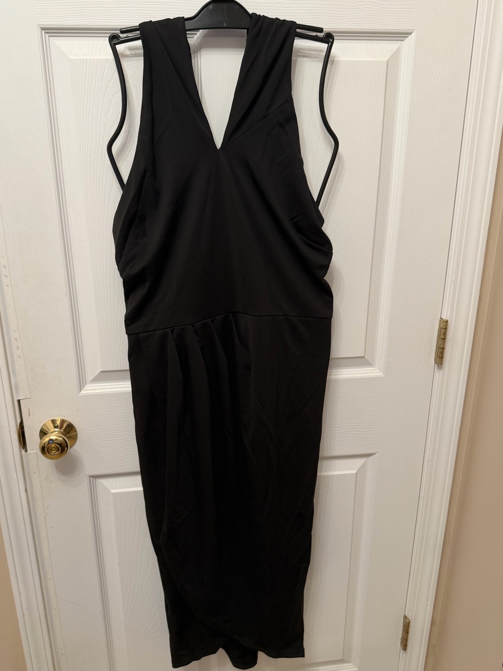 Hanna Nikole Black V-Neck Sleeveless Women’s Dress Size 20W NWT